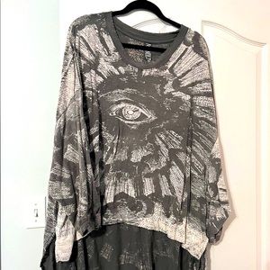 Magnolia Pearl evil eye hi-lo top in Ozzy. Mint condition. Worn once.